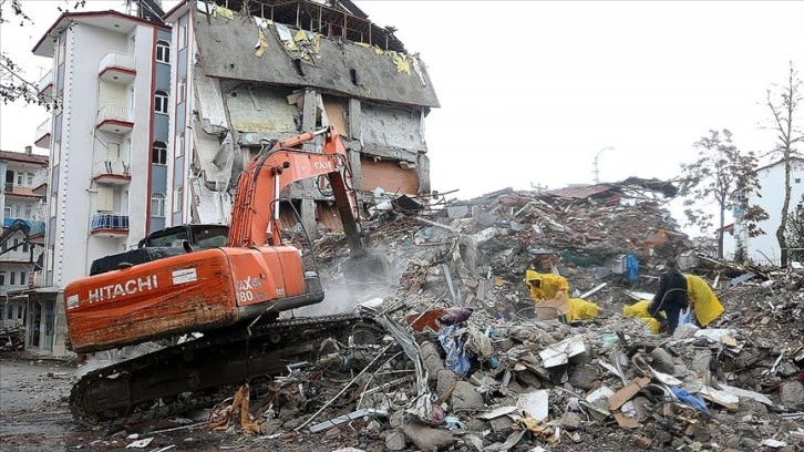 Deprem soruşturmalarında 7 ilde yıkılan binalardan delil toplanması tamamlandı