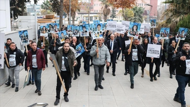 Depremde 72 kişinin hayatını kaybettiği İsias Oteli'ne ilişkin davanın görülmesine başlandı