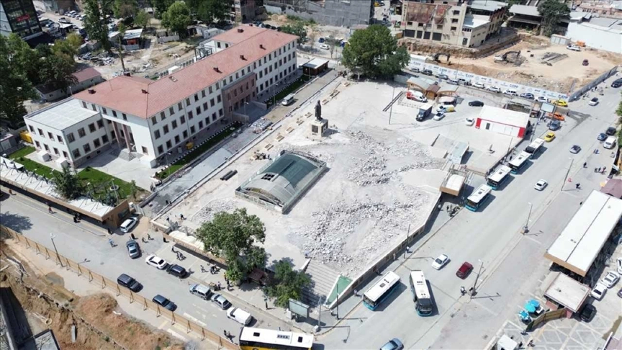 Depremlerden etkilenen Malatya İnönü Kapalı Çarşısı yenilenecek