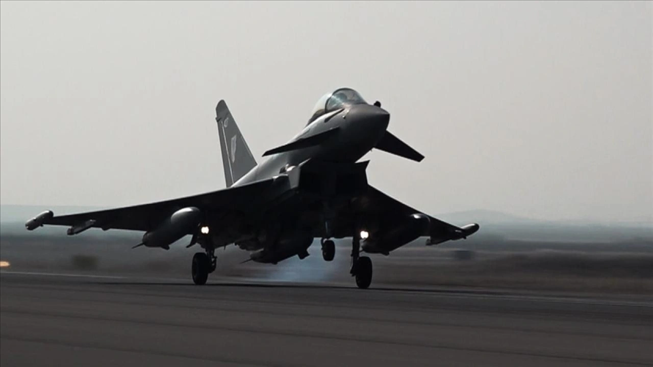Der Spiegel: Alman hükümeti, Türkiye'ye Eurofighter Typhoon teslimatının önünü açtı