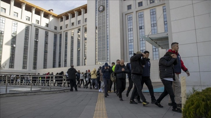 Devre mülk dolandırıcılık operasyonunda gözaltına alınan 45 şüpheli adliyede