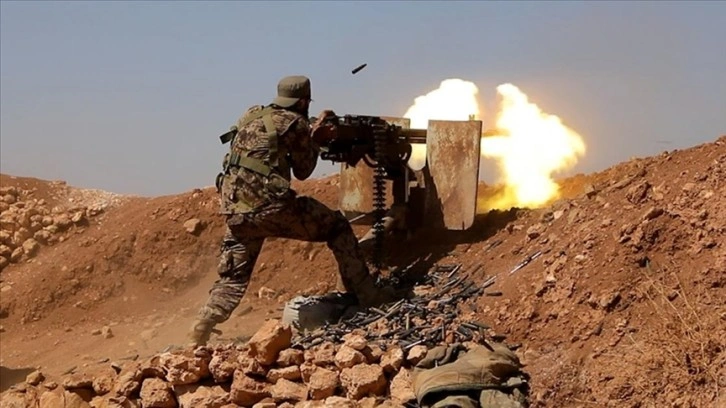Deyrizor'da Arap aşiretleri ile terör örgütü PKK/YPG birçok noktada çatıştı
