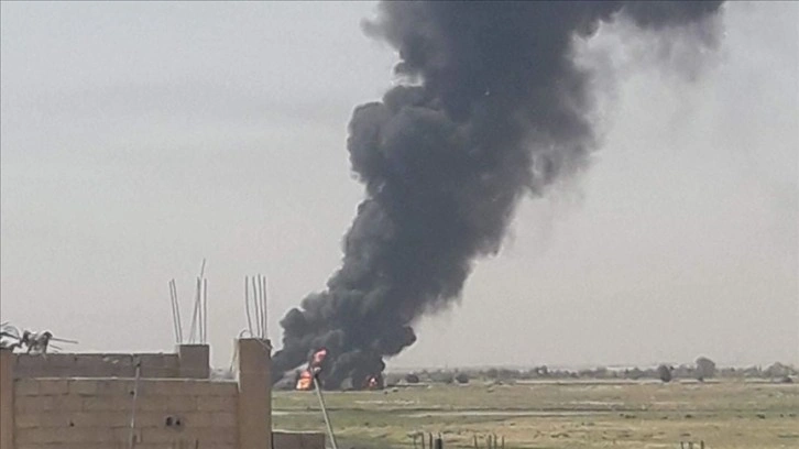 Deyrizor'da İranlı terörist grupların konvoyuna hava saldırısı