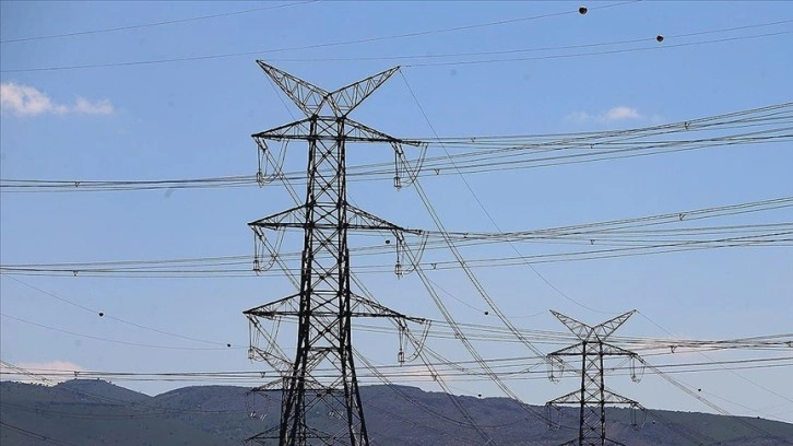 Dicle Elektrik, deprem bölgesinde 240 milyon liralık yatırım planını uygulamaya başladı