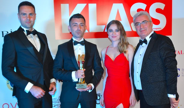 ‘DİRİLİŞ’in yatırımcısı Ali Oruç, ‘Klass’ bir ödül aldı