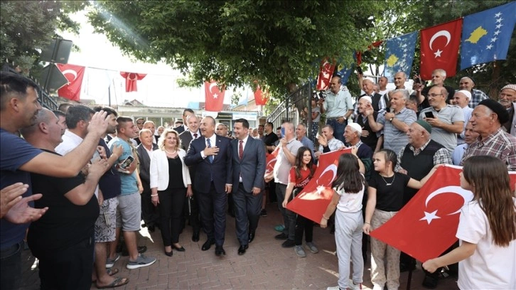 Dışişleri Bakanı Çavuşoğlu Prizren ve Mamuşa’yı ziyaret etti