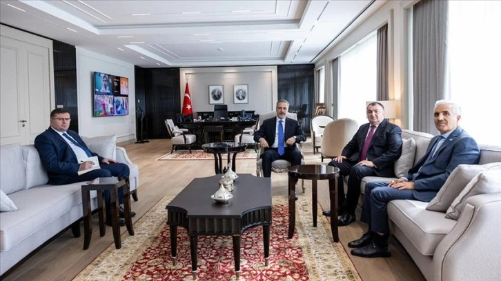 Dışişleri Bakanı Fidan, Dünya Ahıska Türkleri Birliği Genel Başkanı Kassanov'u kabul etti