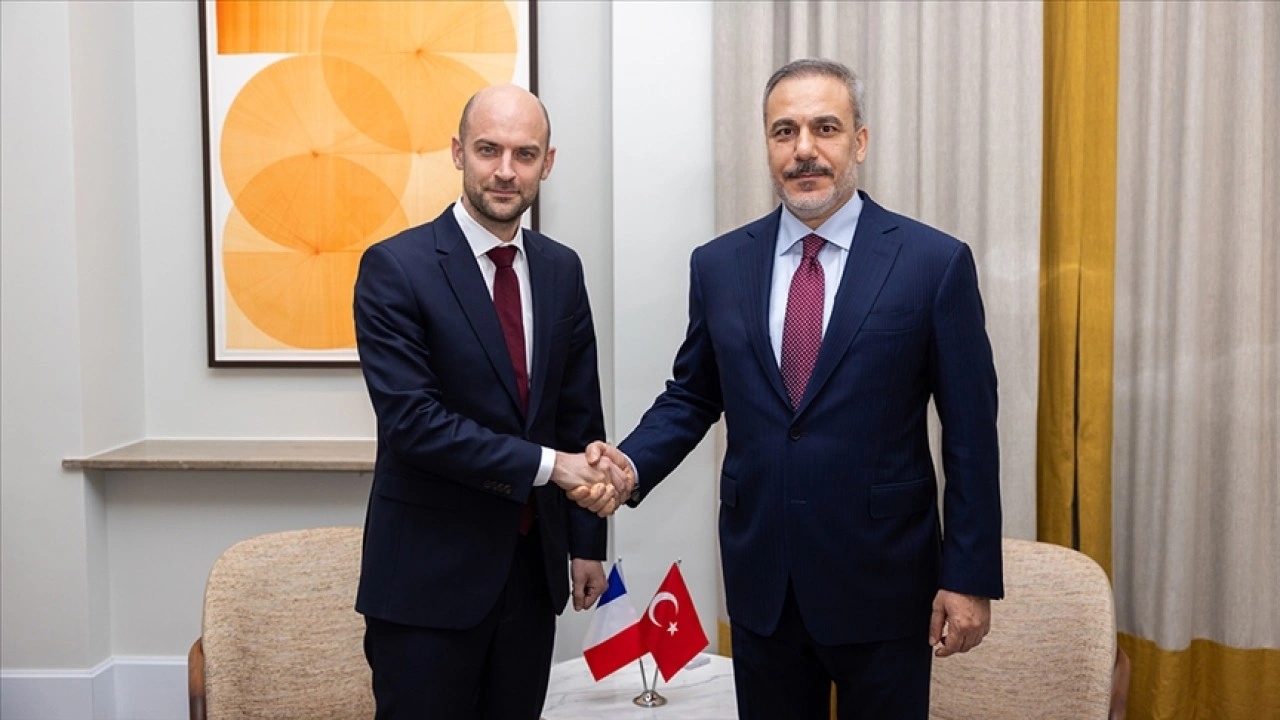 Dışişleri Bakanı Fidan, Fransız mevkidaşı Barrot ile telefonda görüştü