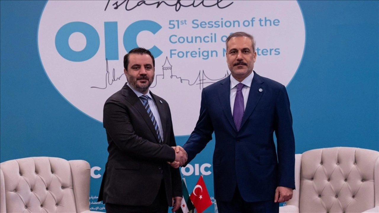 Dışişleri Bakanı Fidan, Suriyeli mevkidaşı Şeybani ile İstanbul'da bir araya geldi