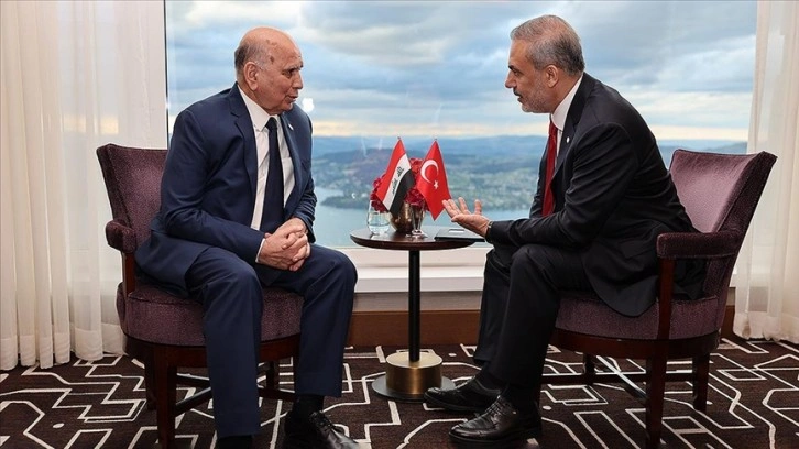 Dışişleri Bakanı Fidan, Ukrayna Barış Zirvesi'nde Iraklı mevkidaşıyla görüştü