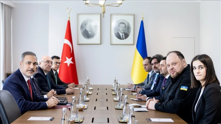 Dışişleri Bakanı Fidan, Ukrayna Meclis Başkanı Stefanchuk ile görüştü