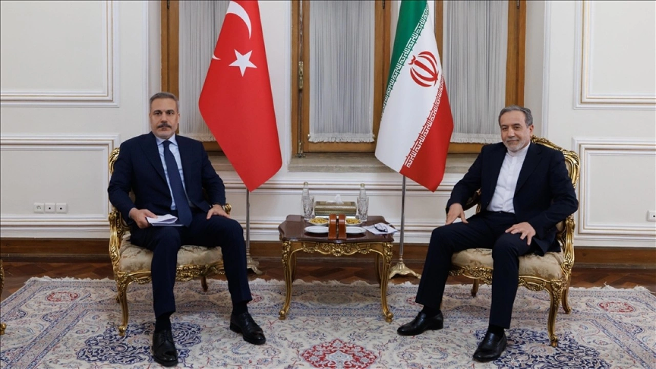 Dışişleri Bakanı Hakan Fidan, İranlı mevkidaşı Erak&ccedil;i ile telefonda g&ouml;r&uuml;şt&uuml;