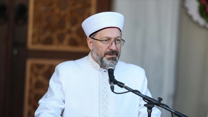 Diyanet İşleri Başkanı Erbaş: Dinen haram olan sigarayı bırakalım