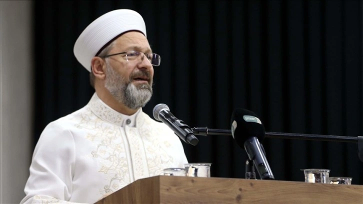 Diyanet İşleri Başkanı Erbaş: İnsanlık düşmanına müsaade eden Danimarka yöneticilerini kınıyorum
