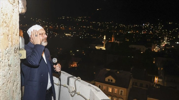 Diyanet İşleri Başkanı Erbaş, Saraybosna’daki Gazi Hüsrev Bey Camisi'nde ezan okudu