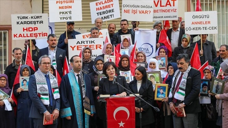 Diyarbakır annelerinin oturma eylemine destek ziyaretleri sürüyor