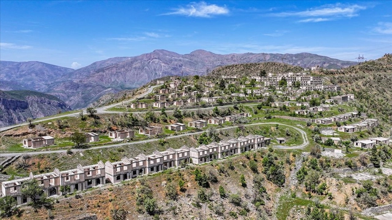 Diyarbakır'da terk edilen yarım asırlık "İtalyan köyü" hatıralarda yaşıyor