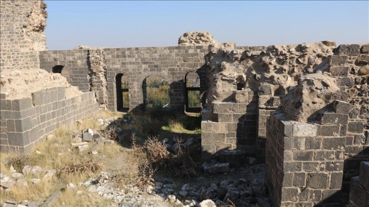 Diyarbakır Surları'ndaki 71. burcun Mervani hükümdarının sarayı olduğu belirlendi
