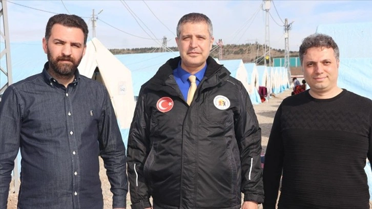 Diyarbakır'da gönüllü doktorlar çadır kentteki depremzede hamile kadınlara hizmet veriyor