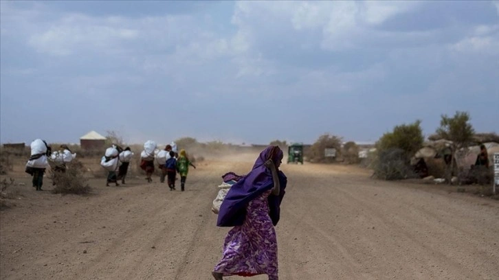 Doğu Afrika'da yüzlerce kişi göç yolunda öldü ya da kayboldu