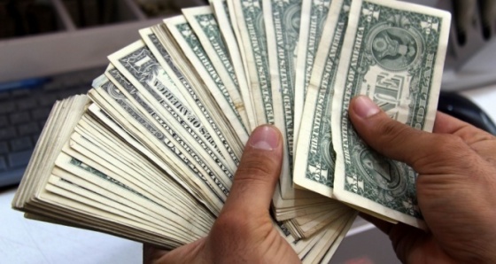 Dolar 3,4120 liradan güne başladı
