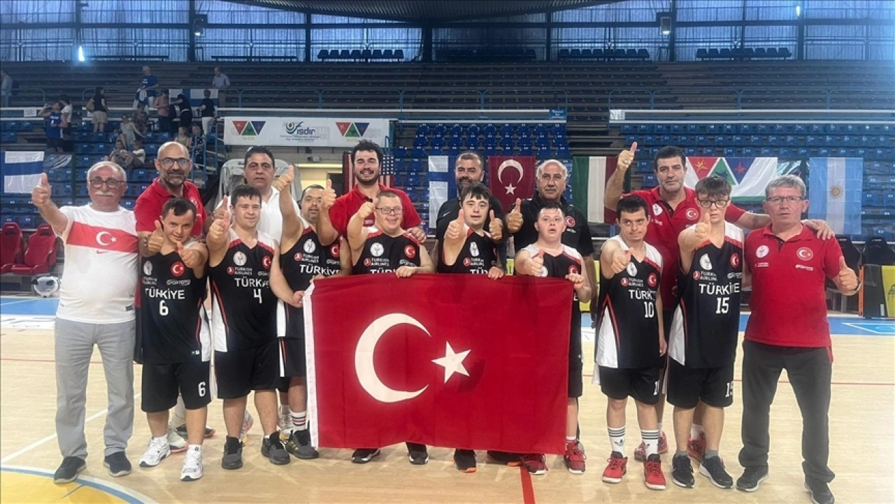 Down Sendromlular Basketbol Milli Takımı, Avrupa Şampiyonası'nda finale yükseldi