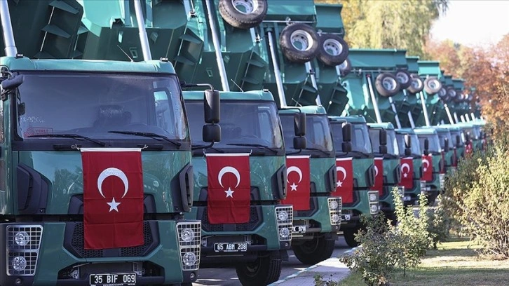 DSİ'nin araç filosuna 60 kamyon daha eklendi