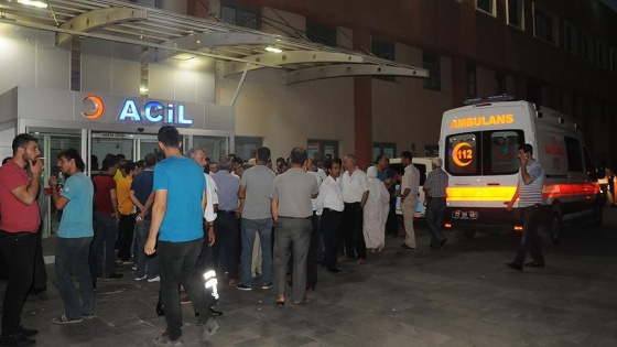 Düğün yolunda trafik kazası: 2 ölü, 13 yaralı