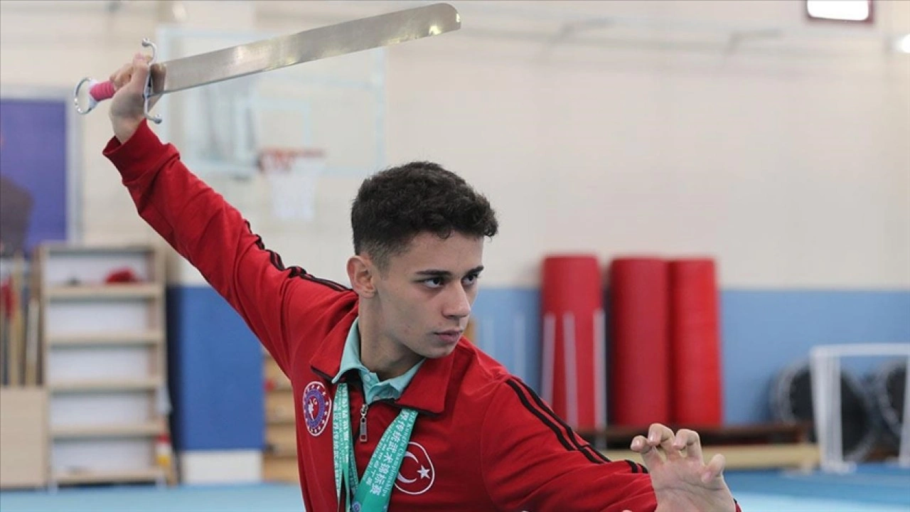 Dünya şampiyonu milli wushucu, 2026 Yaz Gençlik Olimpiyat Oyunları'na gözünü çevirdi