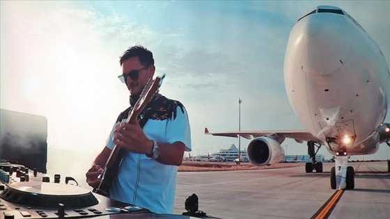 Dünyaca ünlü DJ Burak Yeter&#039;den Antalya&#039;nın tanıtımına destek