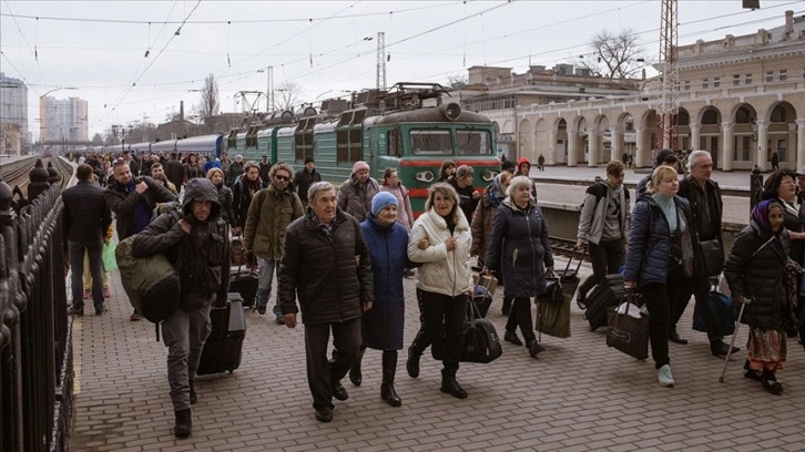 Dünyada 83 milyondan fazla insan zorla yerinden edildi