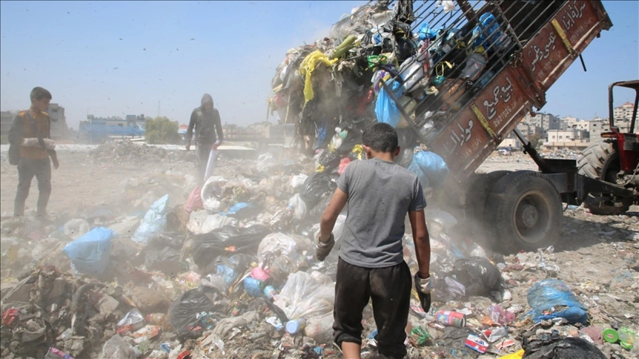 Dünyada plastik atıkların 2060'ta 1 milyar tona ulaşması öngörülüyor