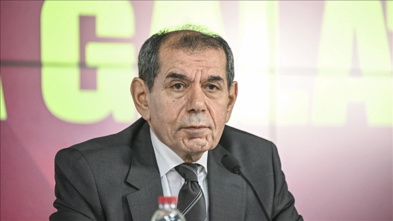 Dursun &Ouml;zbek, Galatasaray taraftarından &ouml;z&uuml;r diledi