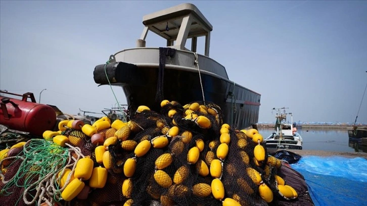 Düzce'de balıkçılar, 15 Nisan öncesinde sezona 