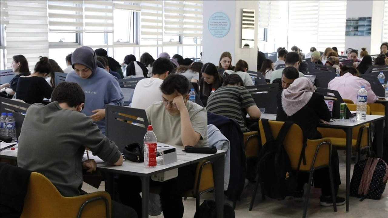 Ebeveynlere çocuklarını meslek seçiminde yeteneklerine göre yönlendirmeleri tavsiyesi