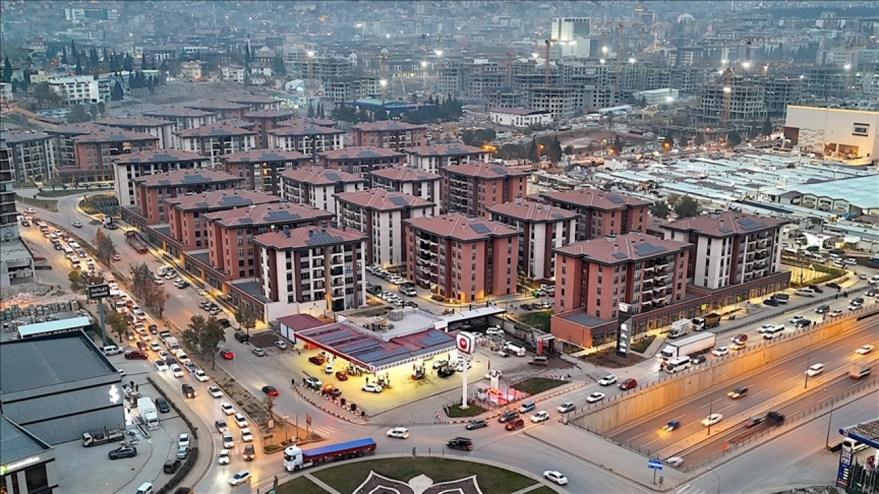 Ebrar Sitesi'nin yerine yapılan konutlardan 510'una yöre sakinleri taşındı