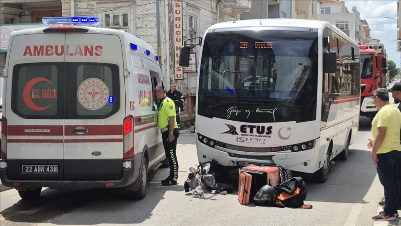 Edirne'de motokuryenin yaralandığı kaza güvenlik kamerasında
