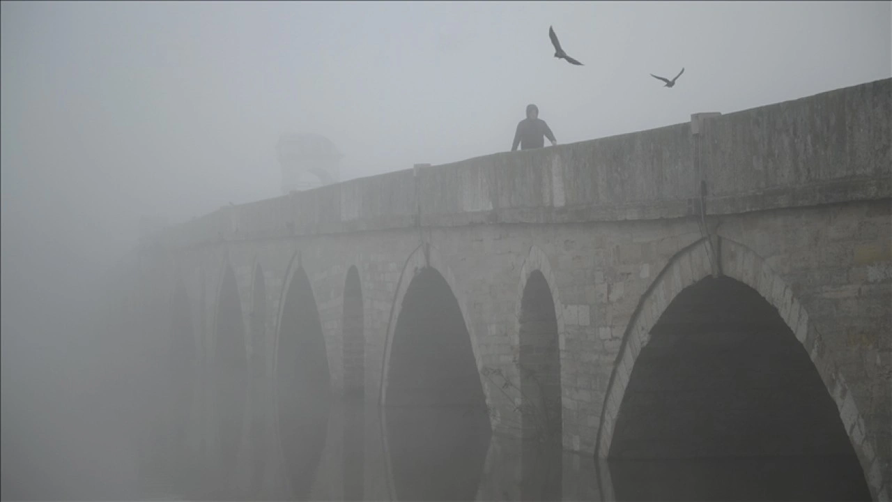 Edirne'de sis etkili oluyor