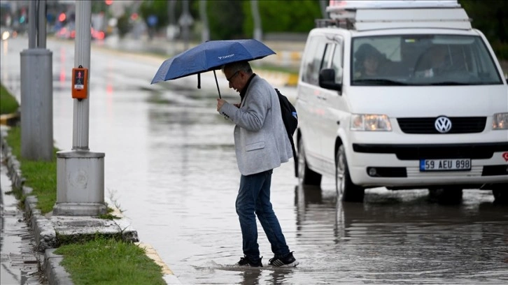 Edirne'de sağanak etkili oldu