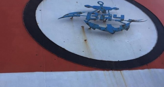 Ege’de saldırıya uğrayan Türk gemisi yoluna devam ediyor