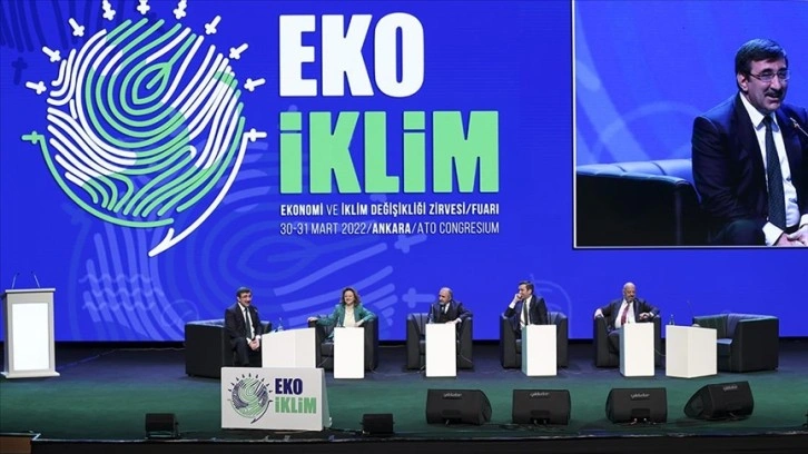 EKO İKLİM Zirvesi'nde 'Türkiye'de yeşil dönüşüm' tartışıldı