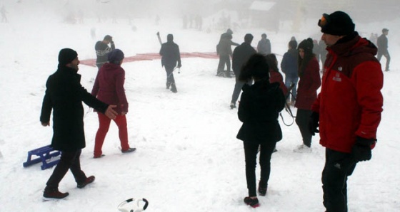 Ekonomi zirvesi öncesi Uludağ’da kar sevinci