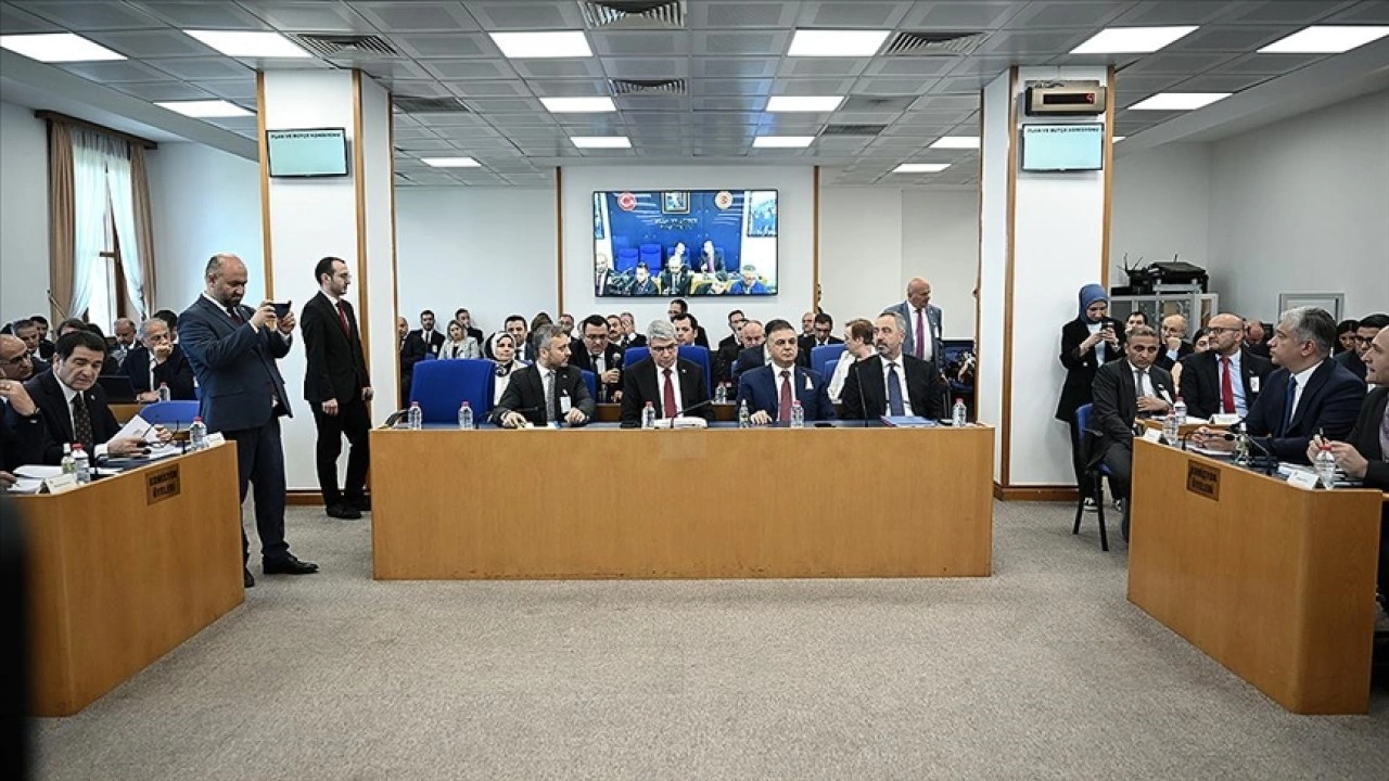 Ekonomiye ilişkin düzenlemeler içeren kanun teklifi TBMM Plan ve Bütçe Komisyonunda kabul edildi