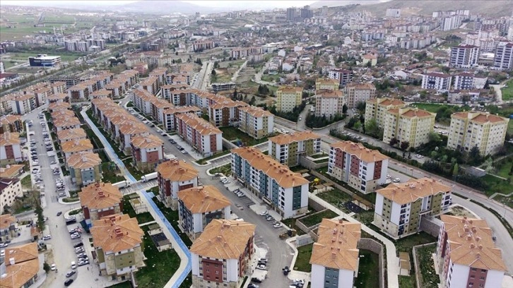 Elazığ'da depremzedeler yeni konutlarına kentsel dönüşümle kavuştu