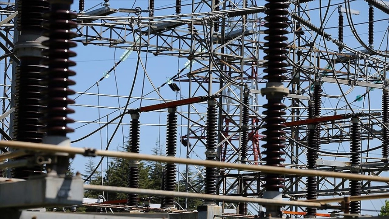 Elektrik santrallerine 1,1 milyar liralık kapasite mekanizması desteği