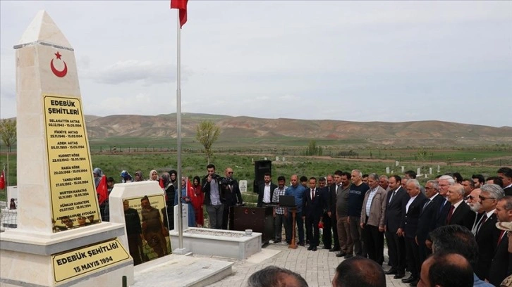 Eli kanlı PKK'nın Edebük'te katlettiği 9 sivil törenle anıldı