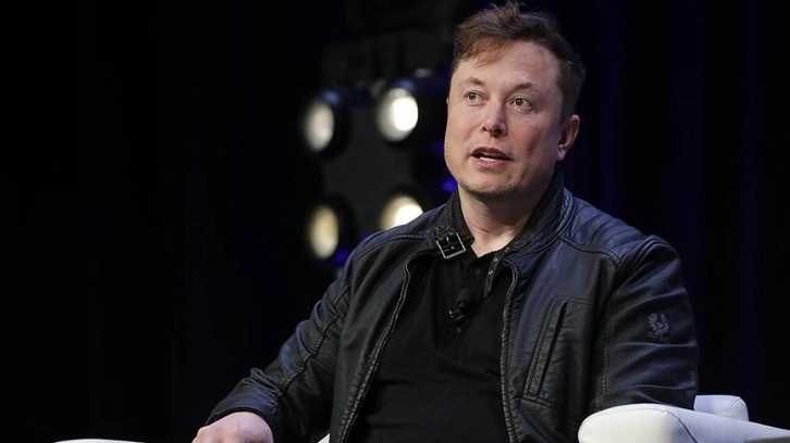 Elon Musk, özel jetinin uçuş bilgilerini paylaşan Twitter hesabını askıya aldı