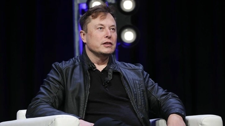 Elon Musk, Twitter'ın tamamını almayı teklif etti