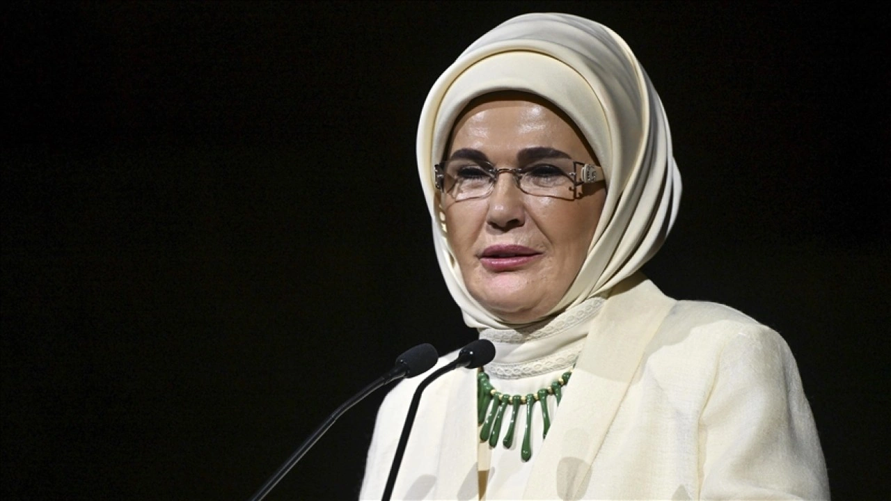 Emine Erdoğan, DSÖ heyetiyle görüştü