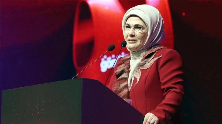 Emine Erdoğan: Dünyanın yaşanabilir olması, başkalarına uzanan ellerin çoğalmasıyla mümkündür